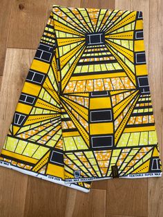 Soft Ankara African print fabric sold by the yard. 100% cotton, 45 inches wide (115 cm). 2 yards will be one continuous piece. Any orders more than one yard will be one continuous piece, up to 6 yards. Kente Fabric, African Mud Cloth, African Print Fabric, Mud Cloth, Print Fabric, African Print, Fabric By The Yard, African Fashion, Ankara