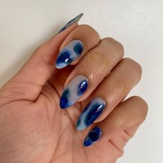 Abstract Nails Short, Blue Abstract Nails, Comics Ideas, Nails Abstract, Abstract Nails, Abstract Nail, Water Nails