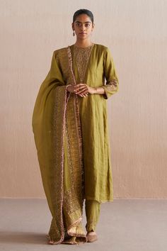 Buy Green Kurta: Cotton Tissue Handwoven And Hand Embroidered Aayat Set For Women by Weaver Story Online at Aza Fashions. Heavy Dresses, Indian Bridal Fashion, Kurta Designs Women, Fancy Dress Design, Sharara Set, Indian Wedding Outfits, Indian Designer Outfits