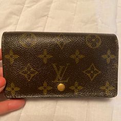 Medium Size Lv Mono Wallet In Great Condition. Has A Vibrant Color. Very Clean And In Gold Hardware. Lv Neonoe, Lv Pochette Metis, Lv Neverfull Mm, Code Color, Louis Vuitton Key Pouch, Burberry Sweater, Lv Pochette, Cream Bags, Louis Vuitton Wallet Zippy