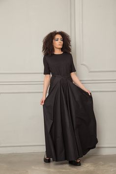 Plus Size Maxi Dress, Black Maxi Dress, Women Maxi Dress Loose jersey dress with exaggerated cotton bottom part and adjustable waist straps: |ONNA| Long dress with a string belt that gives you the option to completely change your look and wear it in accordance with the occasion or your mood. GARMENT FEATURES: *One dress with so many options to wear *A-line loose silhouette *Classic crew neckline *Mid length sleeves *Soft jersey top part and sleeves *Oversized bottom in quality poplin cotton *Adj Elegant Black Cotton Maxi Dress, Black Cotton Midi Dress For Evening, Cotton Short Sleeve Evening Dress, Cotton Short Sleeve Maxi Dress For Party, Short Sleeve Cotton Dress For Evening, Black Cotton Evening Dress, Black Long Cotton Dress, Black Cotton Maxi Dress, Dress Winter Wedding Guest