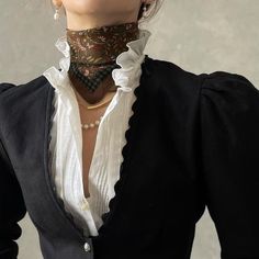 Unique Styling Ideas, Punk Feminine Outfits, Transmasc Formal Wear, Gothic Inspired Outfits, European Fall Fashion, Modern Medieval Fashion, Aristocrat Fashion, Nails Wallpaper, Royal Outfit