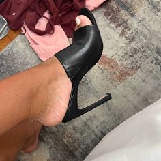 Brand New Never Worn Schulz Danni Heels. Beautiful But As Ou Can See In Then Picture A Little Too Small For Me! Size 10 Shoes Women Heels, Shoes Heels, Size 10, Women Shoes, Brand New, Heels, 10 Things, Women Shopping, Black