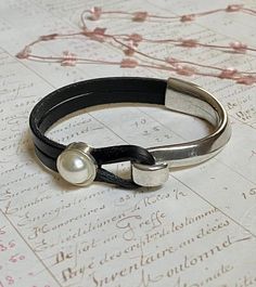 Casual and elegant meet in a glorious way with this pearl and leather cuff style bracelet for women! You can choose from several leather colors and custom size and enjoy free shipping. Leather Gifts For Her, Valentine Gifts Jewelry, Silver Heart Bracelet, Leather Colors, Cuff Bracelets Handmade, Handmade Leather Bracelets, Silver Bracelets For Women, Red Moon, Wrap Bracelets