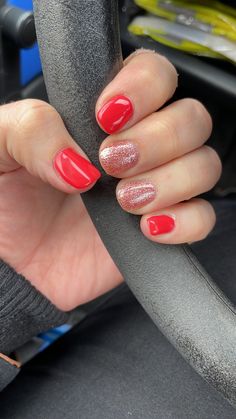 Red Spring Nails, Cute Nail Colors, Natural Acrylic Nails, Summer Toe Nails, Christmas Gel Nails, Glamorous Nails, Nails And Toes, Shellac Nails