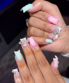 Short Junk Nail Designs, Nails W Charms, Pink And Blue Nails, Charm Nails, Quartz Nails, Acrylic Nail Set, Airbrush Nails, Blue Acrylic Nails