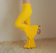 "Yellow neon high waist bell bottoms women I created this neon yellow boho hippe style adorable stretchy so comfortable women bell bottoms. You can wear this awesome women leggings for the Festival,Activity,Party and school.Also you can wear to go to Clubs and yoga.. If you would like to feel the 70s retro style this stretchy unique bell bottoms is just for you. Choose your size.This black bell bottoms made by stretchy jersey and avaliable plus size XXL.. SIZE CHART; Extra Small (US 0-2) (AU 6 ) Black Bell Bottoms, 70s Retro Style, Birthday Boho, 70s Clothing, Pant Women, Yellow Neon, Festival Pants, Buy Clothes Online, School Birthday