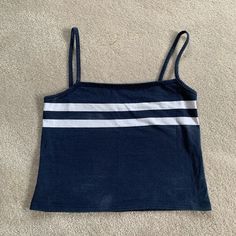 Brand New! Navy Cotton Tank Top For Spring, Navy Casual Cotton Tank Top, Casual Navy Cotton Tank Top, Brandy Melville Crop Tops, Tops Brandy Melville, Wishlist 2024, Vacation Looks, Clothes Wishlist, Samsung Wallpaper