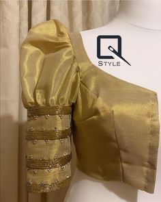 Blause Desine Golden, Golden Blouse Designs Pattern Gold, Simple Blouse Designs For Daily Use, Gold Blouse Designs Latest Simple, Golden Blouse Designs Saris, Golden Blouse Designs Latest, Golden Blouse Designs Pattern Style