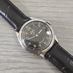 Black Vintage Watch Accessories With Polished Finish, Vintage Black Watch With Polished Finish, Vintage Black Watch Accessories With Polished Finish, Retro Watches Vintage, Retro Watches, Military Watches, The Crown, Vintage Watches, Stainless Steel Case