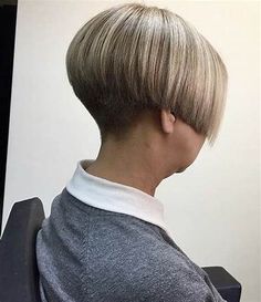 All sizes | Untitled | Flickr - Photo Sharing! | Short wedge hairstyles ... Short Haircuts Fine Hair, Loreal Professional, Bob Style Haircuts, Bob Hairs