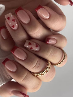 valentines day acrylic nails: red French tips with hearts August Gel Nails, February Nails, Red Acrylic Nails, Heart Nail, Nail Designs Valentines, Casual Nails, Acrylic Nails Coffin Short