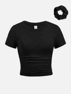 Outfit With Short Sleeve Shirt, Black Shirt Cropped, Cute Shirts For School, Plain T Shirt Outfit, Black Crop Shirt, Black And White Clothes, Teen Tops