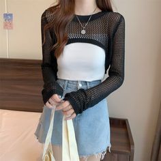 Length of back: about 27cm Bust:72-98cm Sleeve: 59cm Shoulder: 35cm Recommended weight:40-65kg EU SIZE: 30-36 UK SIZE: 4-10 US SIZE: 2-6 RU SIZE: 40-44 1 inch = 2.54 CM, 1 CM = 0.39 inch size may have 1-3CM errors because of manual measuremt Hello, friends, If you want to buy more than 1pc, please put all items in cart, then buy together, there will be only one shipping fee for buyers from most countries. Besides, if you are the follower of this shop, there will be 2%-5% more discount for many i Super Cropped Sweater, Pullover Crop Top, Long Sleeve Bathing Suit, Cropped Sweaters, Fall Outfits Korean, Knitted Crop Top, Female Shorts, Solid Sweaters, Vintage Swimsuits