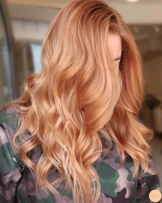 Peachy Blonde Hair with Copper Roots Gingerbread Caramel Hair, Gingerbread Caramel, Apricot Hair, Copper Blonde Hair Color, Hair Colors To Try, Hair Color Mahogany, Copper Blonde