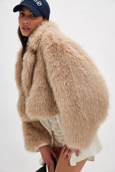 Paris Cropped Faux Fur Jacket | Free People Faux Fur Coat Street Style, Fur Coat Street Style, Boho Sheek, Look Paris, Cropped Fur Jacket, Faux Fur Accessories, Exaggerated Collar, Faux Fur Cropped Jacket, Denim Jacket Fashion