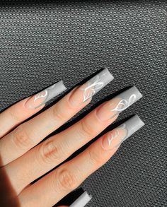 Grey French Tip Nails Coffin, Median Length Acrylic Nails, Extravagant Acrylic Nails, Acrylic Nail Designs Summer 2023, Cute Unique Nail Ideas, Simple Square Acrylic Nails, Acrilyc Nails Design Ideas, Acrilyc Nails Ideas, Mail Designs Acrylic