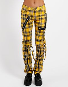 Punk Outfits Male, Yellow Plaid Pants Outfit, Casual Punk Outfits, Jax Kingston, Yellow Plaid Pants, Punk Dog, Yellow Grunge, Plaid Pants Outfit, Outfits Male