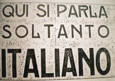 there is a sign on the wall that says, you're not going to solitanto italino