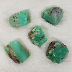 Chrysoprase promotes trust and a sense of safety. It also helps to let go of envy. It is a gemstone that promotes love of truth and hope. It is beneficial for solving relationship issues and making new connections and friendships. Chrysoprase is helpful in releasing codependent tendencies while still promoting commitment and fidelity. It can also release childhood issues and unresolved emotions. It is a lucky stone that brings success with new endeavors. Childhood Issues, New Connections