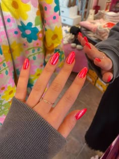 Beach Nails Bright Colors, Beautiful Red Nails, Red Nail Theory, Nail Theory, Beach Themed Nails, The Man Of My Dreams, Sheer Nails, Man Of My Dreams, Kutek Disney