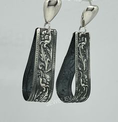 Fancy Wide Drop Earrings bring elegance and sophistication to any look. These stunning earrings feature a fancy design on a wide teardrop shape with a vintage finish crafted from sterling silver 925. Upgrade your wardrobe and make a statement with these luxurious earrings!