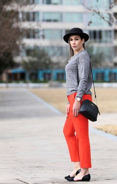 Street Style, business, orange, black hat, city style, Formal Style, Black Hat, City Style, Office Fashion, Work Fashion, Fashion Classy, Beach Outfit, Orange Black, Party Outfit