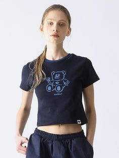 Composition : Cotton 100%Country of Origin : Republic of Korea Graphic Tee With Bear Print And Crew Neck, Cotton Bear Print Short Sleeve Tops, Cotton Short Sleeve Top With Bear Print, Summer Bear Print Short Sleeve Tops, Casual Crew Neck Top With Bear Print, Casual Short Sleeve Tops With Bear Print, Casual Short Sleeve Bear Print Tops, Composition, The 100