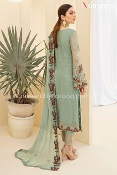 Pakistani Party Dress Pakistani Party Wear, Organza Sleeves, Chiffon Collection, Embroidered Chiffon, Embroidered Sleeves, Pure Chiffon, Embroidered Organza, Pakistani Dress, Pakistani Wedding Dresses