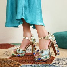 Embroidery Platform High Heel Color: Blue, Red Sizes: 5, 5.5, 6, 7, 7.5, 8, 8.5, 9, 10, 10.5 Heels Indian, Diy High Heels, Wedding High Heels, Multicolor Shoes, Crystal Embroidery, Rhinestone High Heels, Bespoke Shoes, Low Heel Pumps, Super High Heels