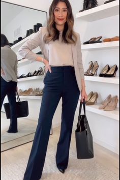 Professional Conference Outfits Women, Navy Pants Outfit Women, Business Outfit Ideas, Business Outfits For Women, Fall Business Outfits, Outfit Ideas For Black Women, Fall Business Casual Outfits