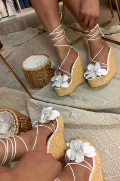 Isla Sunrise Wedges – GitiOnline Cutsey Outfits, Pretty Heels, Flower Heels, Cute Shoes Heels, Fancy Shoes, Cute Heels, Girly Shoes, Shoe Inspo