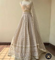 Indian Wedding Gowns, Simple Lehenga, Trendy Outfits Indian, Lehenga Designs Simple, Traditional Indian Dress, Indian Dresses Traditional