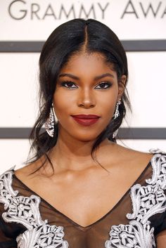 Timeless Beauty Diamond White Instagram, Brown Skin Girl, Red Carpet Makeup, Jessica White, Grammys Red Carpet, White Instagram, Leading Women, Angel Energy, The Grammys