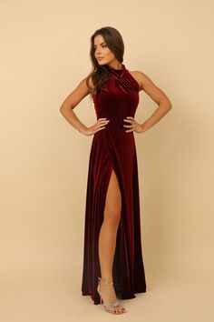 Bridesmaid velvet dress sleeveless maxi dress, a line elegant dress, burgundy women dress. A formal velvet dress for bridesmaids, wedding guests, bride's mother, can be a luxurious and elegant choice for a wedding or cocktail party. Velvet is a rich and sumptuous fabric that adds a touch of sophistication to any occasion. More velvet dresses can be found here: desirvale.etsy.com ❖ Halter neck ❖ Sleeveless ❖ High leg slit ❖ Waistline elastic ❖ A- line ❖ Floor length ❖ The top of the dress is line Sleeveless Velvet Dress, Velvet Bridesmaid, Burgundy Evening Dress, Burgundy Velvet Dress, Velvet Dress Long, Civil Wedding Dresses, Velvet Bridesmaid Dresses, Burgundy Bridesmaid, Maid Of Honour Dresses