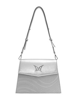 ❤︎Silver Butterfly Bic Shoulder Bag❤︎ Luxury Silver Shoulder Bag With Palladium Hardware, Silver Top Handle Shoulder Bag With Detachable Strap, Silver Shoulder Bag With Detachable Strap For Formal Occasions, Chic Silver Shoulder Bag With Detachable Strap, Formal Silver Shoulder Bag With Detachable Strap, Silver Top Handle Shoulder Bag With Removable Pouch, Silver Shoulder Bag With Removable Pouch And Top Handle, Silver Shoulder Bag With Top Handle And Removable Pouch, Metallic Silver Shoulder Bag With Palladium Hardware For Evening