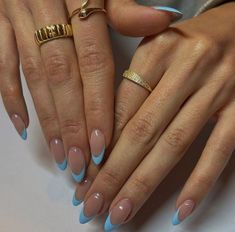 Unghie Sfumate, Classy Acrylic Nails, Blue French, Almond Acrylic Nails, Oval Nails, Neutral Nails