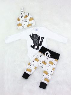 Monster Crown, Hipster Baby Boy, Stylish Baby Boy Outfits, Stylish Baby Clothes, Bringing Baby Home, Trendy Baby Boy Clothes, Child Clothes, Wild Baby, Hipster Babies