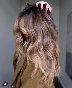 Blonde Highlights Ideas, Caramel Blonde Hair, Natural Brown Hair, Balayage Ideas, Highlights Ideas, Blonde Balayage Highlights, White Blonde Hair, Color Balayage, Balayage Blonde