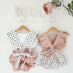 Your little princess will look elegant and stylish with our Sofia Lace, Polka Dots & Floral Romper. Crafted from premium quality material, the v-back design adds a luxurious touch to it, ensuring maximum comfort for your baby girl. Perfect for all her special occasions. Ruffle Outfit, Backless Romper, Toddler Summer, Backless Bodysuit, Girl Sleeves, Body Suit Outfits, Jumpsuit Outfit, Floral Romper