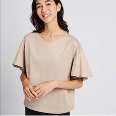 Bnwt- Uniqlo Women’s Round Neck Flare Tee-Size Xs The One I ‘M Selling Is Brown Color & Round Neck. Bw1 Casual Solid Color Tops By Uniqlo, Uniqlo Relaxed Fit Crew Neck Top, Uniqlo Short Sleeve Tops For Summer, Uniqlo Relaxed Fit Short Sleeve Tops, Uniqlo Cotton Casual Tops, Uniqlo Cotton Tops For Summer, Uniqlo Cotton Summer Tops, Uniqlo Casual Short Sleeve Tops, Uniqlo Summer Cotton Tops