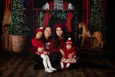 Ideas Navideñas, Family Poses, Holiday Photography, Six Month, Family Posing, Christmas Photo, Christmas Family, Christmas 2024, Photo Collection