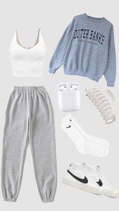 another cute fit <3 Cute Outfits For 11 Yo, Lazy Wear Outfits, Outfit Inspired For When You Have Nothing To Wear, Basic Outfits For School Jeans, Popular Outfits 2024, Outfits For 13 Yo Girl, Cute Outfits For Shopping, Outfit White Background, Outfit Layout Aesthetic