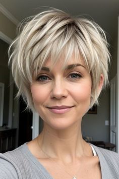 27+ Shag Hairstyles Over 40 Shaggy Haircuts 20 Long Pixie Shag, Choppy Bob Hairstyles For Fine Hair, Shaggy Short Hair, Short Shag Hairstyles, Shaggy Haircuts, Haircuts For Women Over 50, Choppy Bob Hairstyles, Choppy Hair