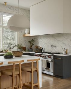 St Clair West — Sarah Birnie Interiors Celebrity Kitchens, Modern Elements, Better Together, Kitchen Space, Outdoor Design, Exterior Design, Interior Architecture, Home Kitchens, Dream House