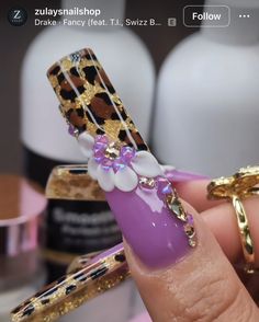 Michelle Nails, Blue Matte Nails, Funky Nail Designs, Nail Tutorial Videos, Purple Acrylic Nails, Punk Nails, Basic Nails, Glow Nails, Glamorous Nails