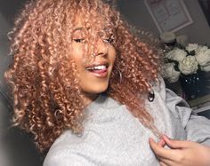 Rose Blonde, Peach Hair Colors, Inspiring Hairstyles, Hairstyles For Prom, Style Tutorial, Peach Hair, Blonde Curly Hair, Dyed Hair Inspiration, Natural Curls Hairstyles