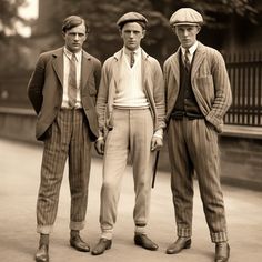 1920s Fashion for Men: A Glimpse into the Roaring Twenties – VAGA magazine 20s Outfit Men, Mens 20s Fashion, 1920s Fashion For Men, 1920s Men's Fashion, 20s Mens Fashion, 30s Mens Fashion, 1920s Outfit Ideas, 1920s Suits, 1920 Men