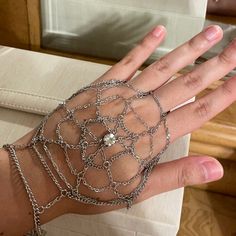 Never Worn Noter Dame, Webbed Hands, Chain Maille Bracelet, Chainmail Bracelet, Chainmail Jewelry, Chainmaille Bracelet, Hand Bracelet, Chain Mail, Spider Web