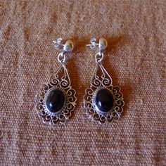 Filagree dangle with black onyx stone.....new posts from screw backs - probably Taxco 50's Mexican Romantic Earrings, Romantic Jewelry, Stylish Earrings, Romantic Jewellery, Black Onyx Stone, Stylish Earring, Onyx Stone, South American, English Vocabulary